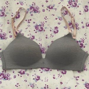 VICTORIA’S SECRET Wireless Bra